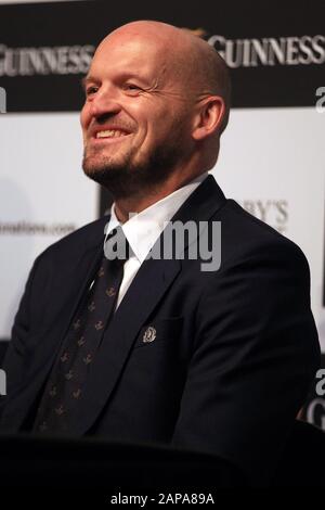 Londres, Royaume-Uni. 22 janvier 2020. L'entraîneur-chef de l'Écosse Gregor Townsend parle aux médias écrits pendant le jour de lancement du championnat Guinness Six Nations. Lancement du tournoi Guinness Six Nations championnat 2020 à Tobacco Dock à Tobacco Quay, Londres, le mercredi 22 janvier 2020. Cette image ne peut être utilisée qu'à des fins éditoriales. Usage éditorial seulement, photo de Steffan Bowen/ crédit: Andrew Orchard sports photographie/Alay Live News Banque D'Images