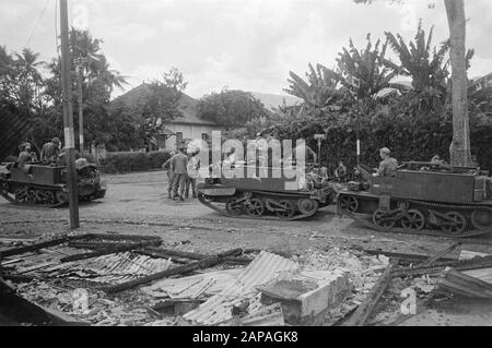 Avances 3-11 Régiment d'infanterie et 4-6 Régiment d'infanterie W-Brigade Description: [Transporteurs de 4-6 R.I.] Date: 21 décembre 1948 lieu: Indonésie, Java, Hollandais East Indies Banque D'Images