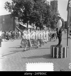 Premier jour Vierdaagse Lenk div. Clignote Date : 22 juillet 1952 lieu : Nijmegen mots clés : marcheurs Banque D'Images