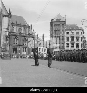 La mise en place de la garde sur le barrage du Dam Date : 13 mai 1946 Banque D'Images