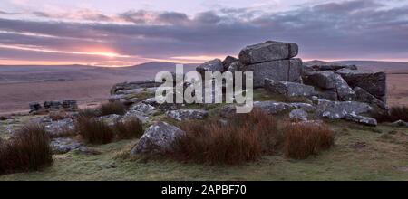 Sunrise Rowtor Dartmoor Devon Royaume-Uni Banque D'Images