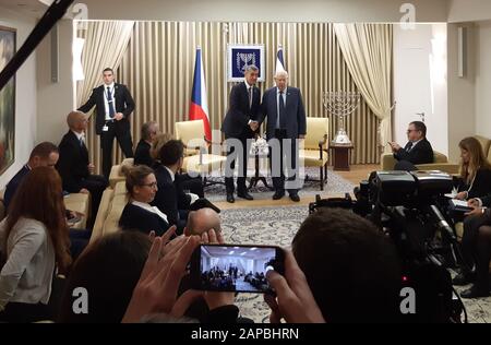 Jeruzalem, Israël. 22 janvier 2020. Le Premier ministre tchèque Andrej Babis (à gauche) rencontre le président israélien Reuven Rivlin lors de la visite à Jérusalem, Israël, le 22 janvier 2020, crédit: Marek Opatrny/CTK photo/Alay Live News Banque D'Images