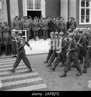 10ème anniversaire Ecole d'infanterie à Harderwijk Date: 4 Mars 1958 lieu: Harderwijk Nom De La Personne: INFANTERISCHOL Banque D'Images