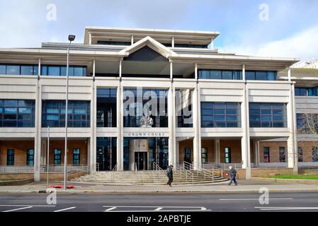 Extérieur De Kingston Crown Court, Penrhyn Road, Kingston On Thames, Surrey Angleterre Royaume-Uni Banque D'Images