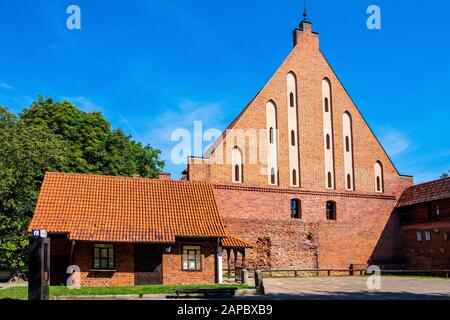 Malbork, Pomerania / Pologne - 2019/08/24: Architecture gothique du château médiéval de l'ordre teutonique à Malbork, Pologne Banque D'Images