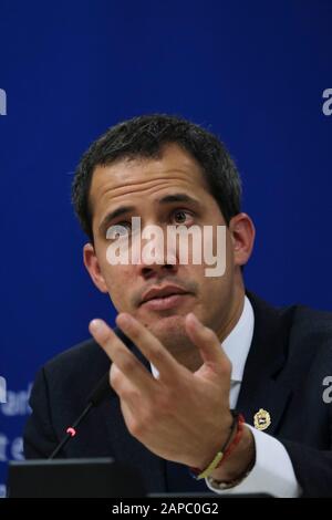 Bruxelles, Belgique. 22 janvier 2020. Le leader vénézuélien de l'opposition Juan Guaido parle lors d'une conférence de presse au Parlement européen crédit: Alexandros MICHAILIDIS/Alay Live News Banque D'Images