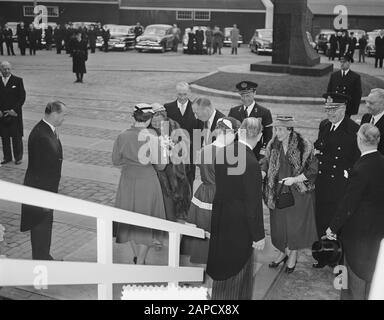 Visitez Swedish Royal Paar Amsterdam, premier jour, visitez Mme Orange aux Pays-Bas Date: 26 avril 1955 lieu: Amsterdam, Noord-Holland mots clés: Visites, couples royaux Nom de l'institution: MS Orange Banque D'Images