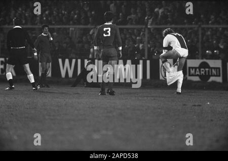 AJAX contre Benfica 1-0, demi-finale coupe européenne I; moments de jeu Date: 5 avril 1972 mots clés: Sport, football Nom de l'institution: Benfica Banque D'Images