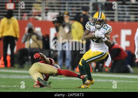 Davante Adams (17), grand récepteur de Green Bay Packers, fait une prise lors du match de championnat NFL football NFC contre les San Francisco 49ers, dimanche 19 janvier 2020, à Santa Clara, Californie, Les 49ers ont vaincu les Packers 37-20 pour passer au Super Bowl. (Photo par IOS/ESPA-Images) Banque D'Images