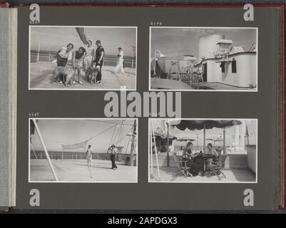 Album photo Fisherman: British Indies, Italy, Dutch East Indies Description: Albumblad avec quatre photos. En haut à gauche: Quatre dames avec deux niveaux de gris sur le pont d'un navire. En haut à droite : pont de navire avec cheminée de navire fumeur. En bas à gauche : homme et femme derrière un filet devant un jeu de balle sur le pont du navire. En bas à droite: Deux dames sous un parasol sur le pont du navire Date: 1 janvier 1930 mots clés: Jeux de balle, chiens, navires à passagers, ponts de navires, navires Banque D'Images
