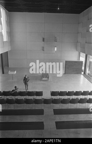 Nieuw Crématorium Aan Ookmeerweg, Amsterdam Description: Aula Date: 19 Mai 1971 Lieu: Amsterdam, Noord-Holland Mots Clés: Crématoria Banque D'Images