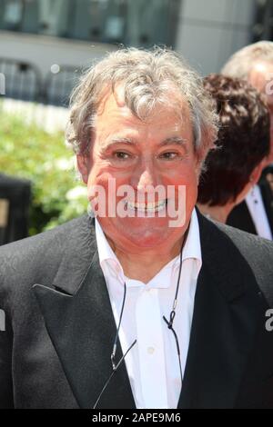 Terry Jones 08/21/10 '2010 Creative Arts Emmy Awards l'arrivée" @Nokia Theater, centre-ville de la photo de Kuroda Ima/www.HollywoodNewsWire.net Banque D'Images