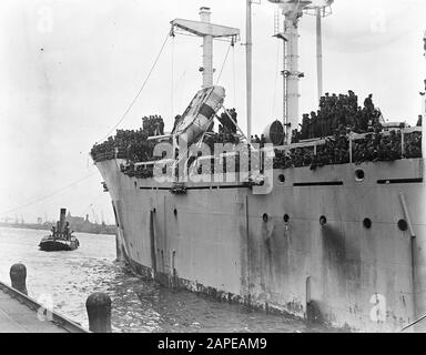 Debarkatie Groote Beer Date : 20 Mars 1948 Mots Clés : Navires Banque D'Images