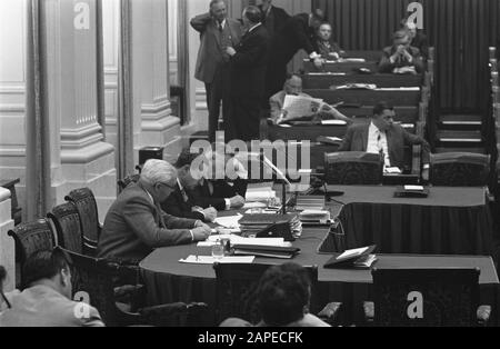 Traitement à la 2ème chambre sur le droit des prestations pour enfants. Aperçu de la 2ème chambre au nom du débat Date : 27 juin 1961 lieu : la Haye, Zuid-Holland Nom de l'institution : Maison Banque D'Images