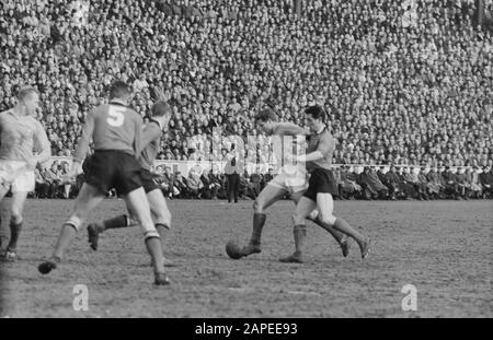 Belgique / Pays-Bas Date : 1 avril 1962 mots clés : sport, football Banque D'Images