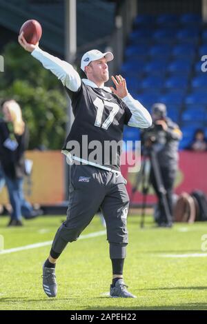 Kississimee, Floride, États-Unis. 22 janvier 2020. Tennessee Titans quarterback Ryan Tannehill(17) passe le ballon pendant la pratique de l'AFC, mercredi 22 janvier 2020, à Kissimmee, Floride (photo par IOS/ESPA-Images) crédit: European Sports Photographic Agency/Alay Live News Banque D'Images