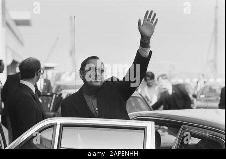 Visitez Le Premier Ministre Rajiv Gandhi De L'Inde; Le Premier Ministre Gandhi Swing Date: 25 Octobre 1985 Lieu: Noord-Holland, Schiphol Mots Clés: Visites, Premier Ministre: Gandhi, Rajiv Banque D'Images