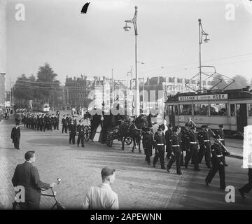 Colonel funéraire Strijns à Den Haag Date : 13 octobre 1949 lieu : la Haye, Zuid-Holland mots clés : obsèques, militaires, obsèques Banque D'Images