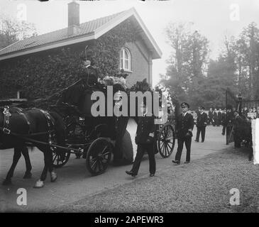 Colonel funéraire Strijns à Den Haag Date : 13 octobre 1949 lieu : la Haye, Zuid-Holland mots clés : obsèques, militaires, obsèques Banque D'Images