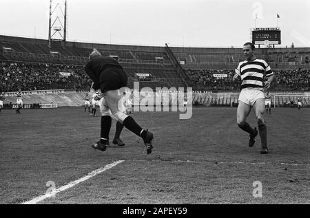 Blue White contre Fortuna 54 5-0. Moments de jeu Date: 12 mai 1963 mots clés: Sport, football Nom de l'institution: Blue White, Fortuna 54 Banque D'Images