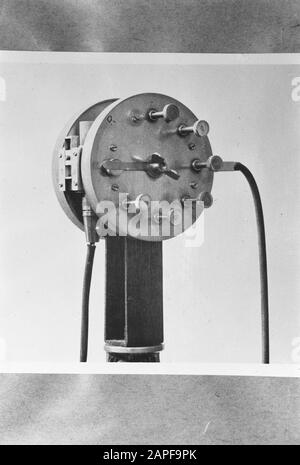 6.5x9 précipité thermique (négatif emprunté à TNO) Date: Non daté mots clés: Précipitateurs Nom de l'établissement: TNO Banque D'Images