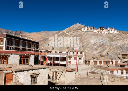 Monastère de Lamayuru, également Lamayuru gompa, temple du bouddhisme de style tibétain, banlieue ouest de Leh, Ladakh, inde, Asie du Sud, Asie Banque D'Images