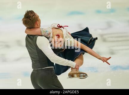 Steiermarkhalle, Graz, Autriche. 23 janvier 2020. Yuka Orihara et Juho Pirinen, de Finlande, pendant la danse sur glace aux Championnats européens de patinage artistique de l'UIP à crédit : CSM/Alay Live News Banque D'Images