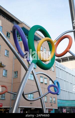 « Lollypop-Be-bop » d'Andrew Smith à l'extérieur de l'hôpital royal de Bristol pour enfants Banque D'Images