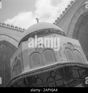 Moyen-Orient 1950-1955 : Egypte Description: Le dôme du bâtiment dans lequel la fontaine est située dans la mosquée al Rifai au Caire Annotation: Cette photo est également enregistrée sous le numéro POLL006; Banque D'Images