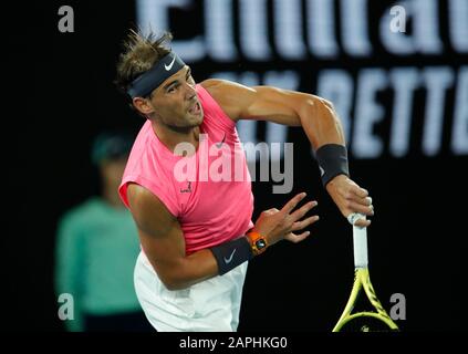 Melbourne Park, Melbourne, Victoria, Australie. 23 janvier 2020. Open de tennis australien, jour 4; Rafael Nadal de l'Espagne en action pendant le match contre Federico Delbonis de l'Argentine crédit: Action plus Sports/Alay Live News Banque D'Images