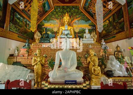 Le jade bouddha au Wat Ou Sai Kham dans la ville de Chiang Mai au nord de la Thaïlande. Thaïlande, Chiang Mai, Novembre 2019 Banque D'Images