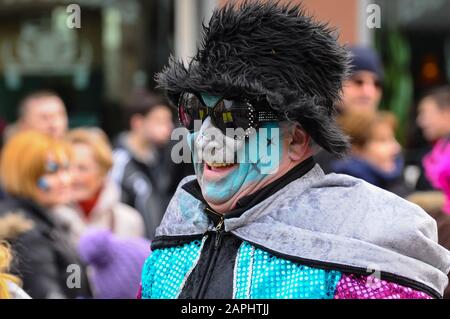 Neuwied, Allemagne 11 Février 2013. Le carnaval allemand annuel, Rosenmontag (anglais: Rose lundi) a lieu le lundi Shrove avant le mercredi des cendres, Banque D'Images