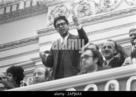 Débat deuxième chambre sur la libération Trois van Breda, commentaires sur la galerie publique Date: 29 février 1972 mots clés: Débats, stands, communiqués Nom personnel: Trois Van Breda Institutioningsname: Deuxième chambre Banque D'Images