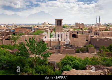 Vue sur la ville de Meybod en Iran Banque D'Images