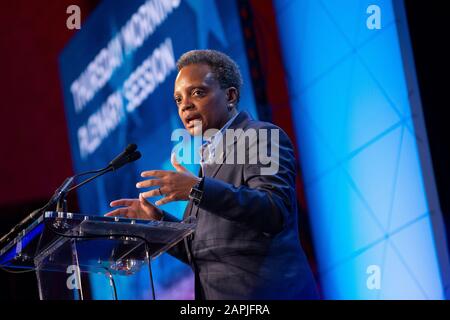 Washington, DC, États-Unis. 23 janvier 2020. Lori Lightfoot, maire de Chicago, prononce une allocution à la Conférence des maires des États-Unis lors de la 88ème réunion d'hiver à l'hôtel Capital Hilton à Washington, DC, États-Unis, le jeudi 23 janvier 2020. Crédit: Stefani Reynolds/CNP | usage dans le monde crédit: DPA/Alay Live News Banque D'Images