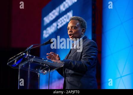 Washington, DC, États-Unis. 23 janvier 2020. Lori Lightfoot, maire de Chicago, prononce une allocution à la Conférence des maires des États-Unis lors de la 88ème réunion d'hiver à l'hôtel Capital Hilton à Washington, DC, États-Unis, le jeudi 23 janvier 2020. Crédit: Stefani Reynolds/CNP | usage dans le monde crédit: DPA/Alay Live News Banque D'Images