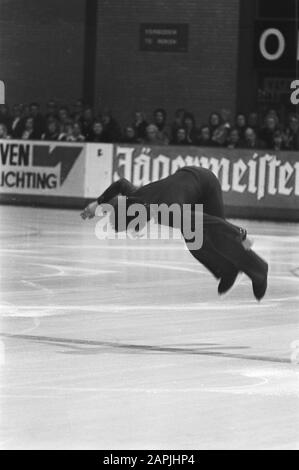 Démonstration de la lutte internationale de haut niveau à Edenhal; American Terry Kubicka en action (koprol) Date: 16 mars 1976 lieu: Amsterdam, Noord-Holland mots clés: Lutte artistique, sport Nom personnel: Kubicka Terry Banque D'Images