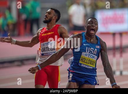 Doha - QATAR - 0CT 2: Grant Holloway des États-Unis traversant la ligne de finition pour gagner la finale des haies 110 m hommes au cours du cinquième jour de la 17ème IAF World Ath Banque D'Images