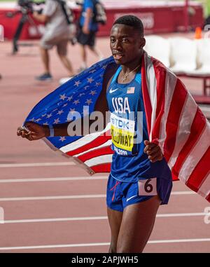 Doha - QATAR - 0CT 2: Grant Holloway des États-Unis célébrant sa victoire de la finale des haies de 110 m hommes au cours de la cinquième journée du 17ème Champion mondial d'athlétisme de l'IAAF Banque D'Images