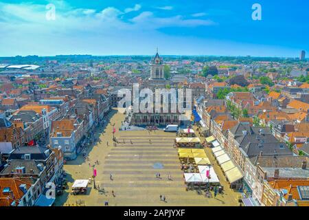 Vue panoramique sur la ville de Delft aux Pays-Bas depuis la tour de la Nouvelle église Banque D'Images