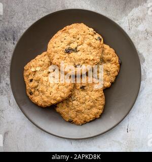 Les cookies à l'avoine et aux raisins Banque D'Images