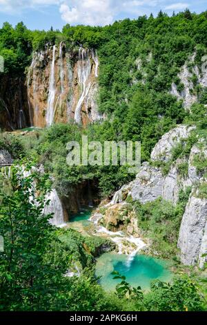 Veliki Slap, la plus haute cascade du parc national des lacs de Plitvice en Croatie Banque D'Images