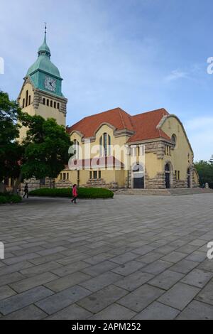 L'église protestante de Qingdao, en Chine, a été construite dans le style allemand il y a plus de 100 ans. Banque D'Images