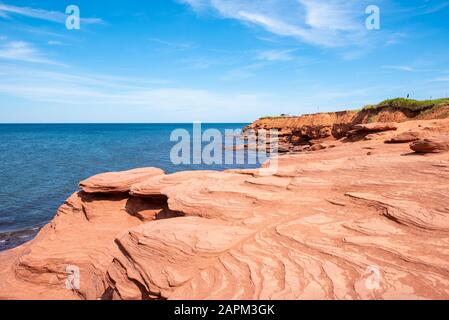 Canada, Île-du-Prince-Édouard, formations rocheuses de Sandstone à Cavendish Beach Banque D'Images