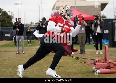 Santa Clara, Californie, États-Unis. 23 janvier 2020. San Francisco 49ers linebacer Dre Greenlaw (57) pendant la pratique en préparation du Super Bowl LIV au SAP Performance Center, vendredi 23 janvier 2020, à Santa Clara, Californie. (Photo De Ios/Espa-Images) Crédit: Agence Photographique Sportive Européenne/Alay Live News Banque D'Images