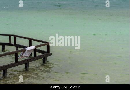 Vue sur la plage de Dead Sea Banque D'Images