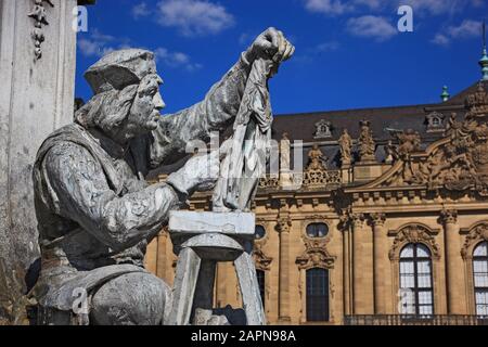 Matthias Grünewald Statue fontaine, Frankoniabrunnen Residenceplatz Anzanole, carrés, résidence, Würzburg, Wuerzburg, Basse-franconie , Bavière, Allemagne Banque D'Images