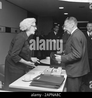 Affectation Rijkspostspaarbank Date: 1 Octobre 1965 Mots Clés: Banques Nom De L'Institution: Rijkspostspaarbank Banque D'Images