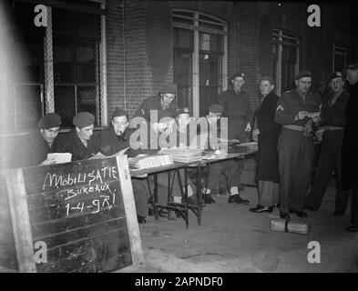 Augmentation de nouvelles recrues à Assen Date: 26 février 1948 lieu: Assen mots clés: Opkomsten, RECRUTEN Banque D'Images