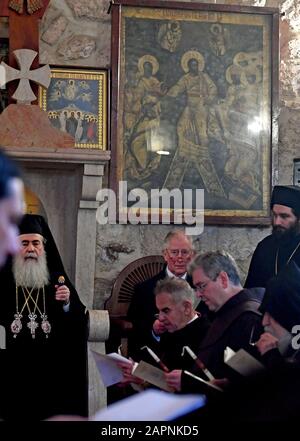 Le Prince de Galles lors d'un service oecuménique à l'Église de la Nativité à Bethléem le deuxième jour de sa visite en Israël et dans les territoires palestiniens occupés. Banque D'Images